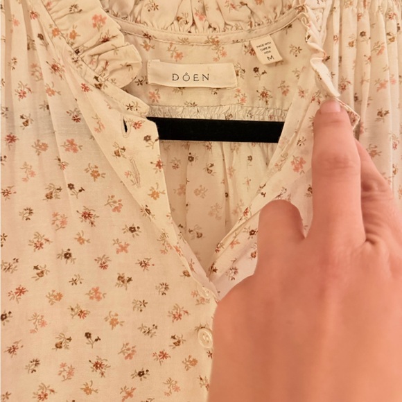 Doen Rose Top in Cream Parc Monceau - Picture 6 of 13